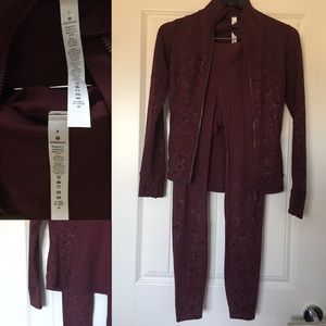 Lululemon jacket & leggings